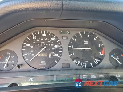 Zdjęcie 9 z 12 samochodu: 1987 BMW 325 IS VIN:WBAAA1300H2322587 - miniatura