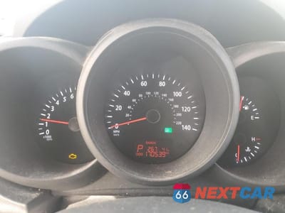 Zdjęcie 9 z 12 samochodu: 2013 KIA SOUL BASE VIN:KNDJT2A58D7489567 - miniatura