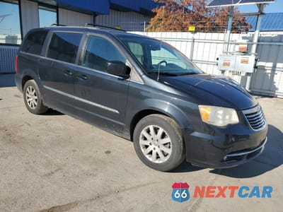 Czwarte zdjęcie samochodu z boku: 2014 CHRYSLER TOWN & COUNTRY TOURING VIN:2C4RC1BG7ER397556 - miniatura