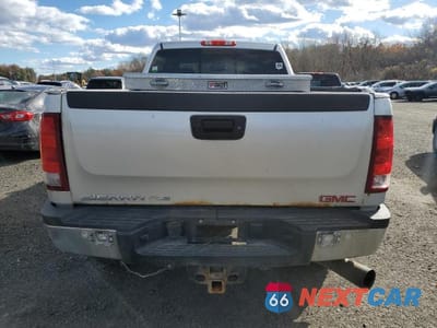 Zdjęcie 6 z 11 samochodu: 2011 GMC SIERRA K2500 SLE VIN:1GT120C88BF240980 - miniatura