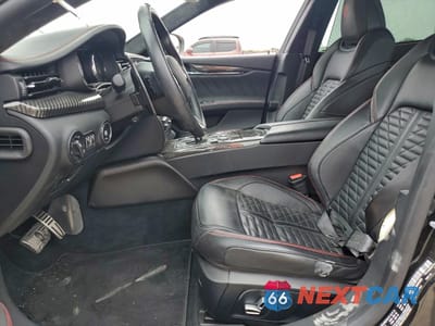 Zdjęcie 7 z 12 samochodu: 2022 MASERATI QUATTROPORTE MODENA VIN:ZAM56YRM3NX400590 - miniatura