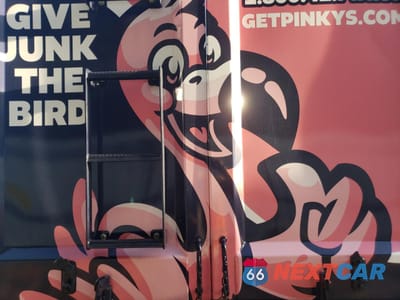 Zdjęcie 10 z 14 samochodu: 2022 ISUZU NPR HD REFUSE TRUCK VIN:54DC4W1D9NS200369 - miniatura