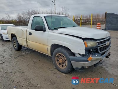 Czwarte zdjęcie samochodu z boku: 2006 CHEVROLET SILVERADO C1500 VIN:3GCEC14X76G236790 - miniatura