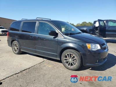 Czwarte zdjęcie samochodu z boku: 2017 DODGE GRAND CARAVAN SXT VIN:2C4RDGCG7HR851856 - miniatura