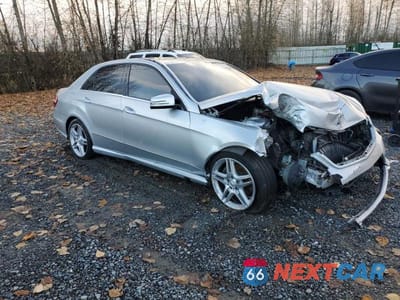 Czwarte zdjęcie samochodu z boku: 2011 MERCEDES-BENZ E 350 4MATIC VIN:WDDHF8HB7BA460085 - miniatura