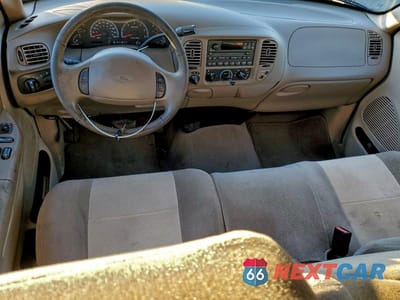 Zdjęcie 8 z 12 samochodu: 2002 FORD F150 VIN:2FTRX18W32CA70637 - miniatura