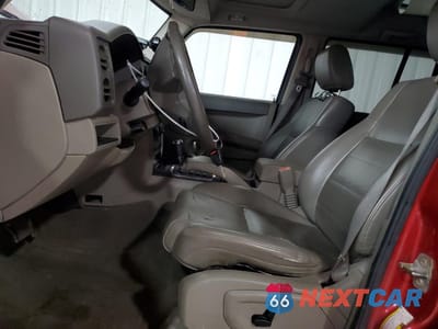 Zdjęcie 7 z 15 samochodu: 2006 JEEP COMMANDER VIN:1J8HG48N76C210682 - miniatura