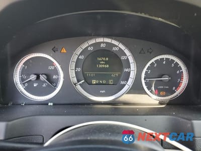 Zdjęcie 9 z 12 samochodu: 2009 MERCEDES-BENZ C 300 VIN:WDDGF54X99R064392 - miniatura