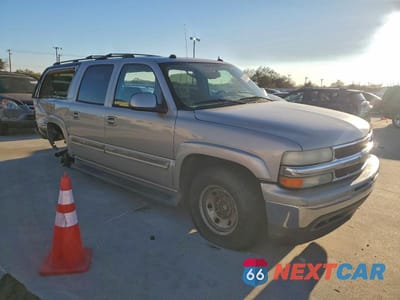 Czwarte zdjęcie samochodu z boku: 2005 CHEVROLET SUBURBAN C1500 VIN:3GNEC16Z15G253525 - miniatura