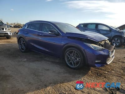 Czwarte zdjęcie samochodu z boku: 2017 INFINITI QX30 BASE VIN:SJKCH5CP4HA023781 - miniatura