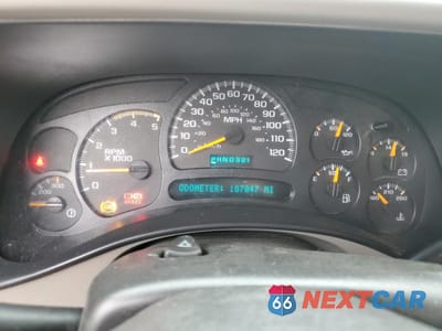 Zdjęcie 9 z 14 samochodu: 2005 CHEVROLET SILVERADO K3500 VIN:1GCJK33245F957748 - miniatura