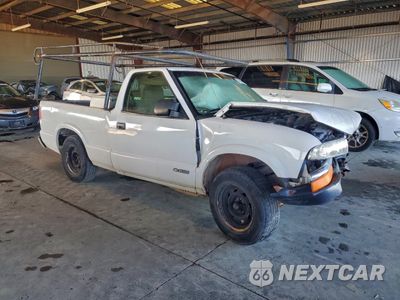 Czwarte zdjęcie samochodu z boku: 2000 CHEV S 10 VIN:1GCCS1441Y8155275 - miniatura