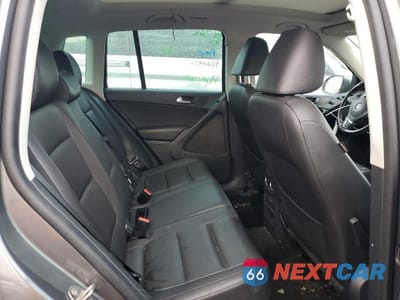 Zdjęcie 11 z 13 samochodu: 2016 VOLKSWAGEN TIGUAN S VIN:WVGBV7AX2GW607924 - miniatura