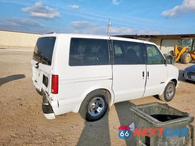 Trzecie zdjęcie samochodu z tyłu: 1999 CHEVROLET ASTRO VIN:1GNDM19W3XB130878 - miniatura