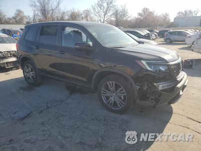 Czwarte zdjęcie samochodu z boku: 2021 HONDA PASSPORT EXL VIN:5FNYF8H55MB015343 - miniatura