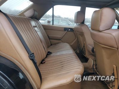 Zdjęcie 10 z 12 samochodu: 1983 MERCEDES-BENZ 300 DT VIN:WDBEB33D9HA458835 - miniatura