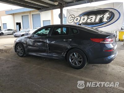 Drugie zdjęcie samochodu z przodu: 2019 KIA OPTIMA LX VIN:5XXGT4L3XKG329650 - miniatura