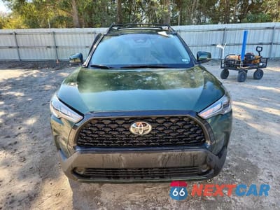 Piąte zdjęcie samochodu w środku: 2024 TOYOTA COROLLA CROSS LE VIN:7MUCAAAG0RV111529 - miniatura