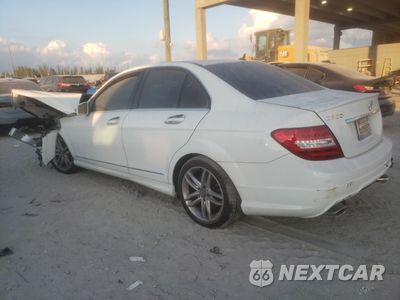 Drugie zdjęcie samochodu z przodu: 2014 MERCEDES-BENZ C 300 4MATIC VIN:WDDGF8AB0ER316745 - miniatura