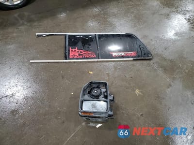Zdjęcie 12 z 13 samochodu: 2000 FORD F350 SRW SUPER DUTY VIN:1FTSW31F8YEE19157 - miniatura