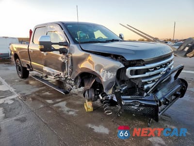 Czwarte zdjęcie samochodu z boku: 2024 FORD SUPER DUTY F-350 W/S VIN:1FT8W3BM6REE92116 - miniatura