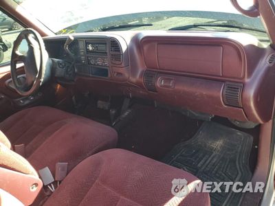 Zdjęcie 8 z 14 samochodu: 1997 CHEVROLET GMT-400 K1500 VIN:1GCEK19R7VE135462 - miniatura