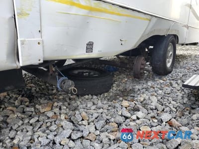 Zdjęcie 6 z 10 samochodu: 2010 KEYSTONE MONTANA CAMPER VIN:4YDF34729AR731309 - miniatura
