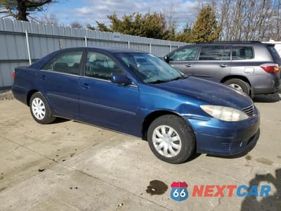 Czwarte zdjęcie samochodu z boku: 2005 TOYOTA CAMRY LE VIN:4T1BE30K45U089578 - miniatura