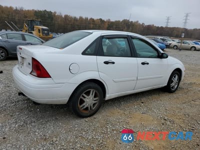 Trzecie zdjęcie samochodu z tyłu: 2004 FORD FOCUS ZTS VIN:1FAFP38Z04W136485 - miniatura