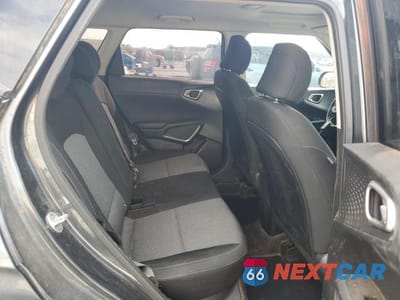 Zdjęcie 10 z 12 samochodu: 2020 KIA SOUL GT LINE VIN:KNDJ63AU0L7016104 - miniatura