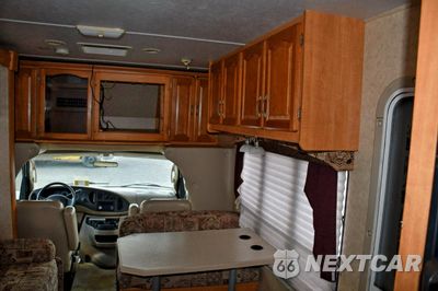 Piąte zdjęcie samochodu w środku: 2006 FORD ECONOLINE E450 SUPER DUTY CUTAWAY VAN VIN:1FDXE45S96DA52998 - miniatura