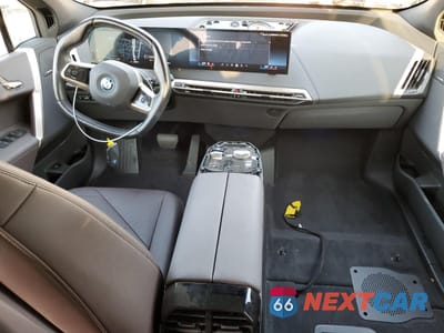 Zdjęcie 8 z 13 samochodu: 2024 BMW IX XDRIVE50 VIN:WB523CF04RCN52035 - miniatura