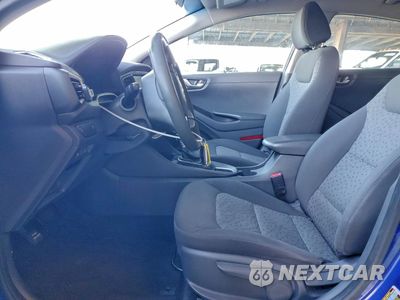 Zdjęcie 7 z 12 samochodu: 2019 HYUNDAI IONIQ BLUE VIN:KMHC65LC3KU175624 - miniatura
