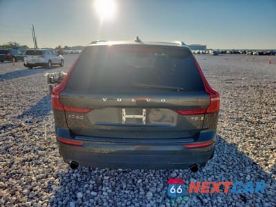 Zdjęcie 6 z 12 samochodu: 2018 VOLVO XC60 T5 VIN:LYV102RK4JB069959 - miniatura