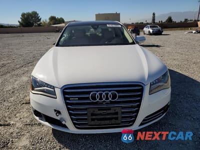 Piąte zdjęcie samochodu w środku: 2014 AUDI A8 L TDI QUATTRO VIN:WAURMAFD3EN001470 - miniatura