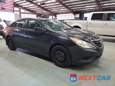 Czwarte zdjęcie samochodu z boku: 2012 HYUNDAI SONATA GLS VIN:5NPEB4AC0CH434023 - miniatura
