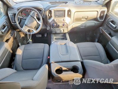 Zdjęcie 8 z 11 samochodu: 2021 CHEVROLET SILVERADO K1500 RST VIN:1GCUYEED7MZ105333 - miniatura