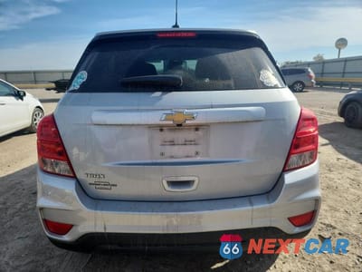 Zdjęcie 6 z 11 samochodu: 2020 CHEVROLET TRAX LS VIN:3GNCJKSB1LL213171 - miniatura