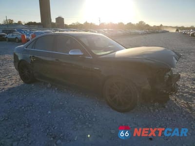 Czwarte zdjęcie samochodu z boku: 2011 AUDI S4 PREMIUM PLUS VIN:WAUDGAFLXBA138546 - miniatura
