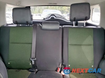 Zdjęcie 10 z 14 samochodu: 2011 TOYOTA FJ CRUISER VIN:JTEBU4BF4BK112227 - miniatura