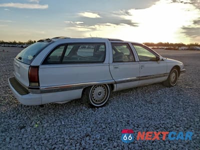 Trzecie zdjęcie samochodu z tyłu: 1993 BUICK ROADMASTER ESTATE VIN:1G4BR8373PW404287 - miniatura