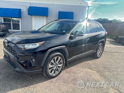Drugie zdjęcie samochodu z przodu: 2019 TOYOTA RAV4 XLE PREMIUM VIN:2T3A1RFV7KC047826 - miniatura
