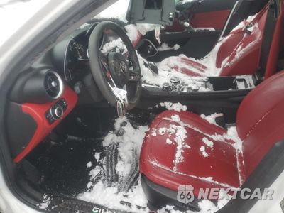 Zdjęcie 7 z 14 samochodu: 2019 ALFA ROMEO GIULIA VIN:ZARFANAN7K7608371 - miniatura