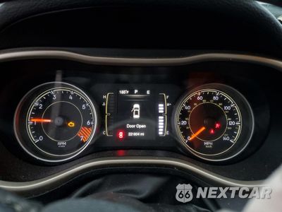 Zdjęcie 9 z 15 samochodu: 2015 JEEP CHEROKEE LATITUDE VIN:1C4PJLCB2FW782060 - miniatura