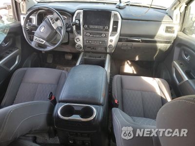 Zdjęcie 8 z 15 samochodu: 2020 NISSAN TITAN SV VIN:1N6AA1ED0LN505057 - miniatura