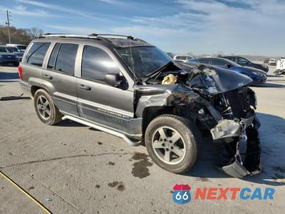 Czwarte zdjęcie samochodu z boku: 2004 JEEP GRAND CHEROKEE LAREDO VIN:1J4GX48S14C152746 - miniatura