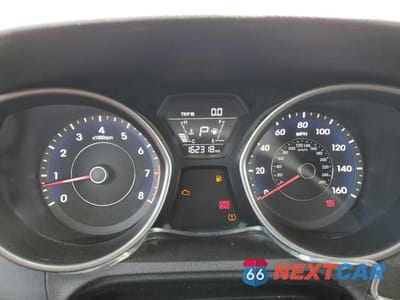Zdjęcie 9 z 12 samochodu: 2014 HYUNDAI ELANTRA SE VIN:5NPDH4AE1EH495041 - miniatura