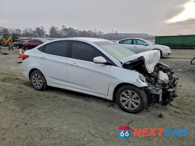 Czwarte zdjęcie samochodu z boku: 2017 HYUNDAI ACCENT SE VIN:KMHCT4AE4HU362368 - miniatura