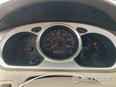 Zdjęcie 9 z 12 samochodu: 2004 TOYOTA HIGHLANDER BASE VIN:JTEDP21A840041302 - miniatura
