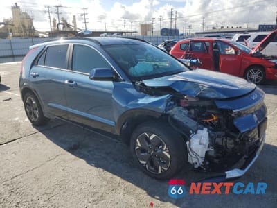Czwarte zdjęcie samochodu z boku: 2025 KIA NIRO WIND VIN:KNDCR3L18S5145219 - miniatura